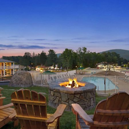 Super 8 By Wyndham Lake George/Downtown Exteriör bild