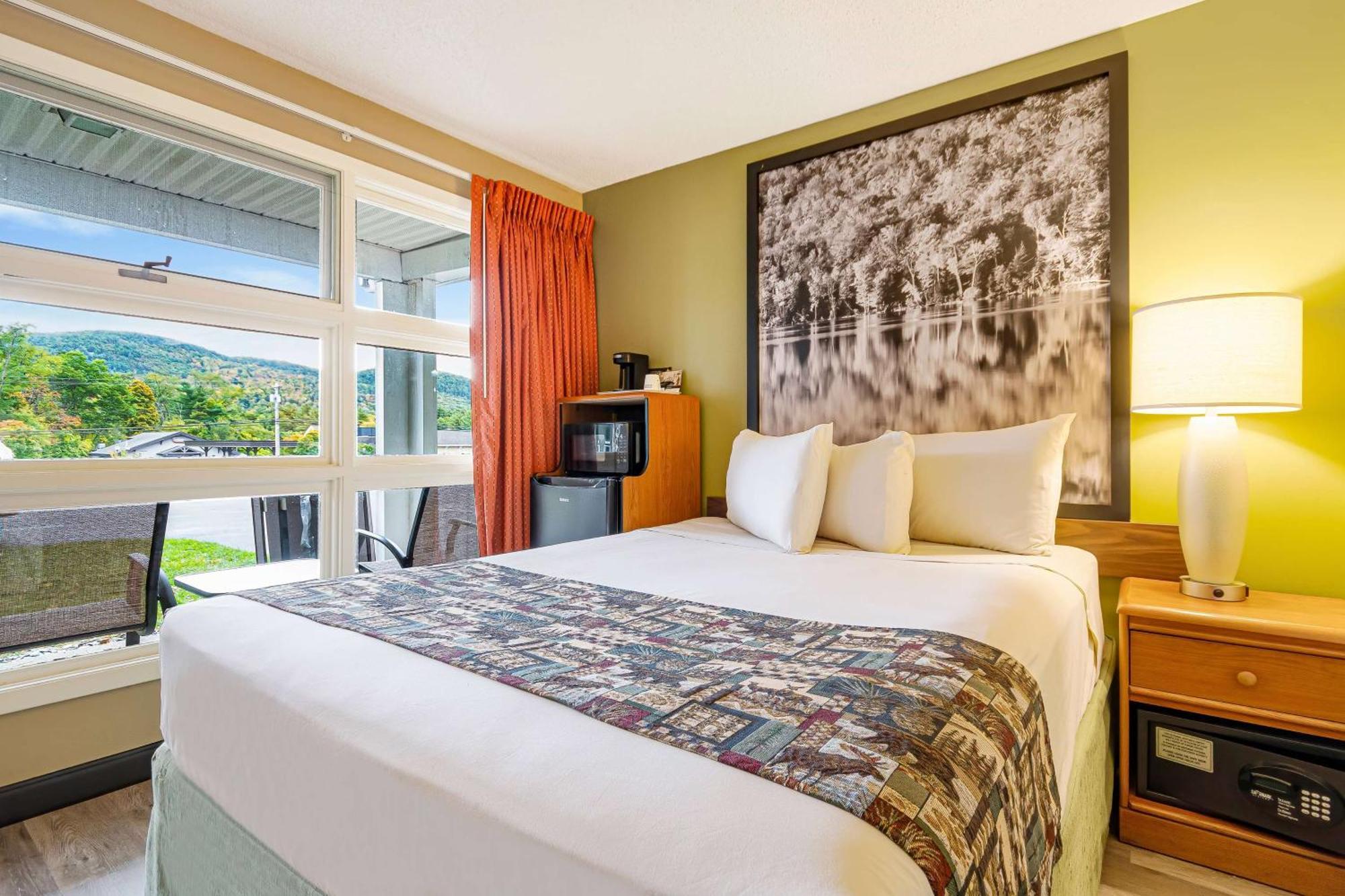 Super 8 By Wyndham Lake George/Downtown Exteriör bild